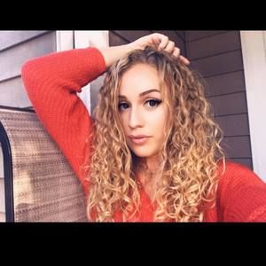 Meet your Posher, Kaylyn